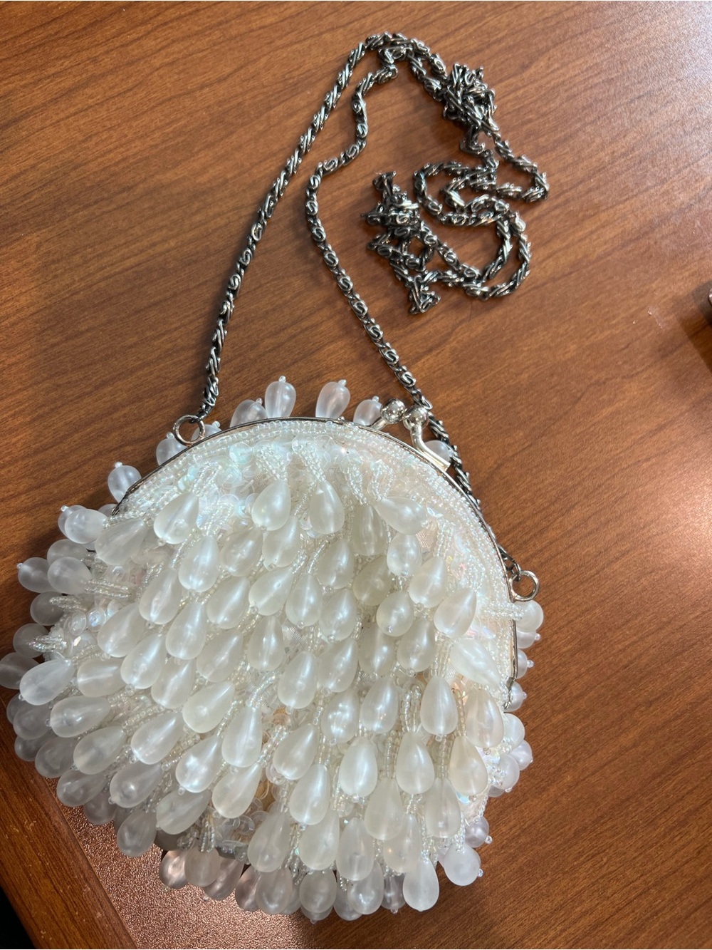Pearl-Embellished White Bead Crossbody Bag - Picture 2 of 3